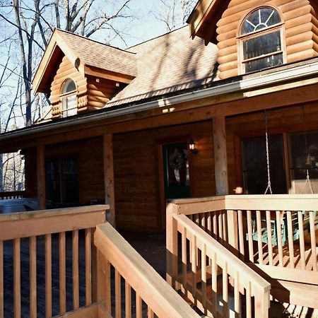 Cabin Fever Gatlinburg Exterior photo